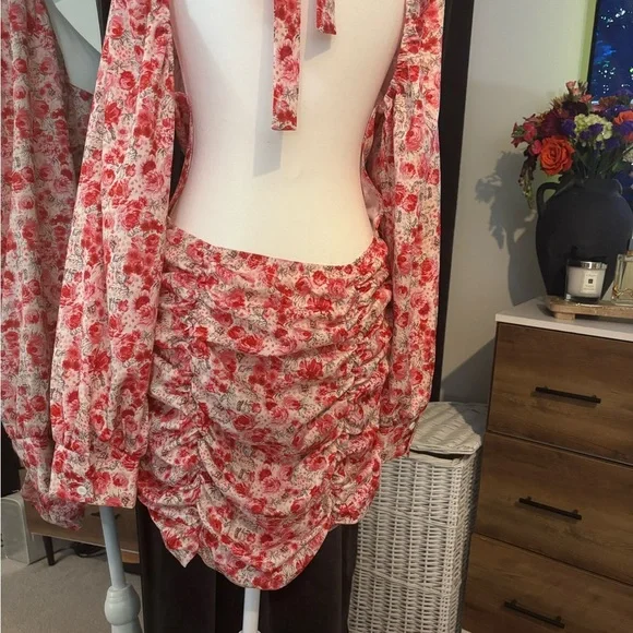 Coquette Pink Floral Backless Dress - Picture 3 of 8